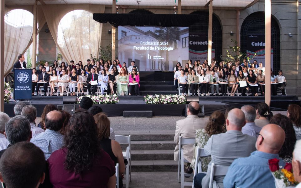 Facultad de Psicología UAH celebra la titulación de 83 estudiantes de pregrado