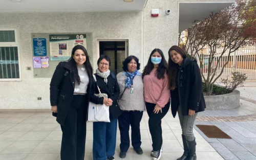 Equipo de Psicología UAH y Arzobispado visitando los CAF.